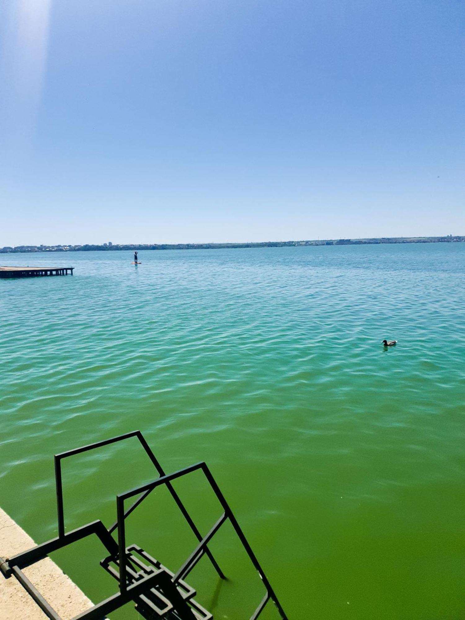 Gota Place Between Lake And Sea Mamaia Exterior photo